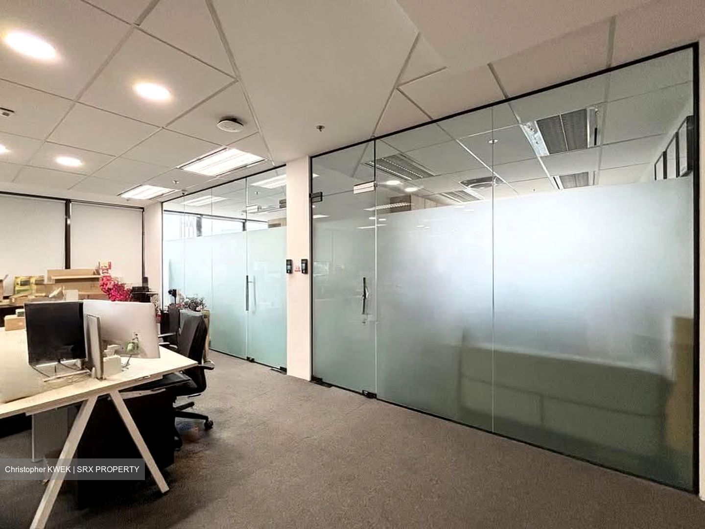 United Square (D11), Office #534784321